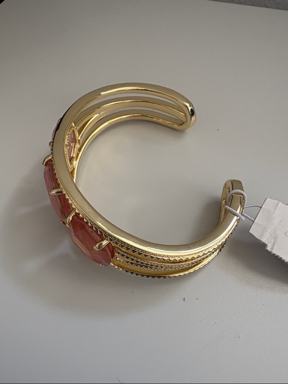NWT [Kendra Scott] Daphne Statement Gold Cuff Bracelet, Pink Iridescent Abalone - Picture 10 of 12